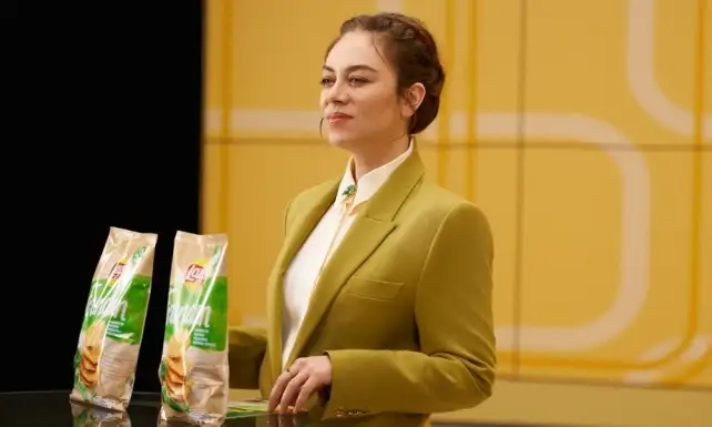 Yogurt ve Mevsim Yesillikli Lays Firindan Yemeye Acik Tartismaya Kapali