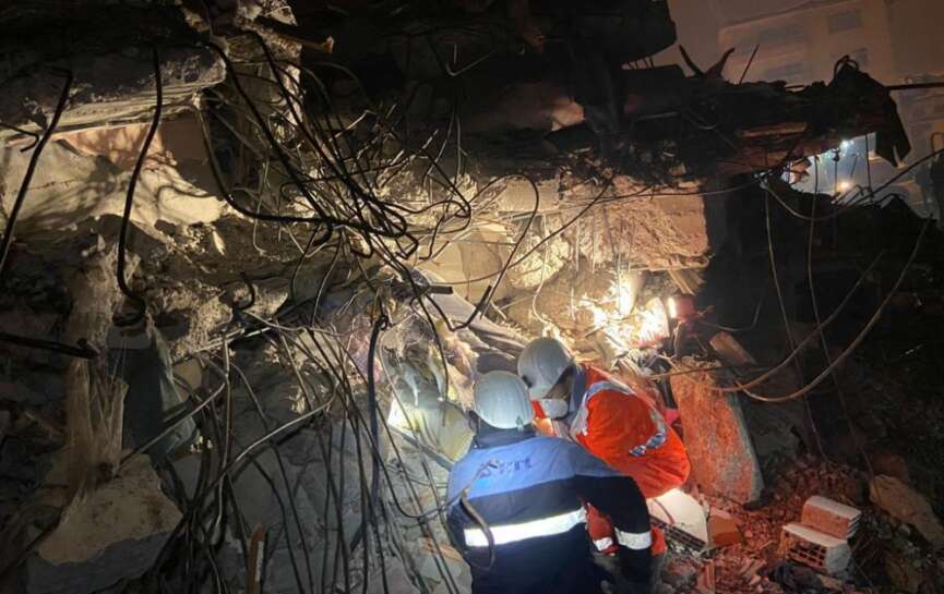 Cengiz Holdingden deprem bolgesine 500 milyon TL bagis