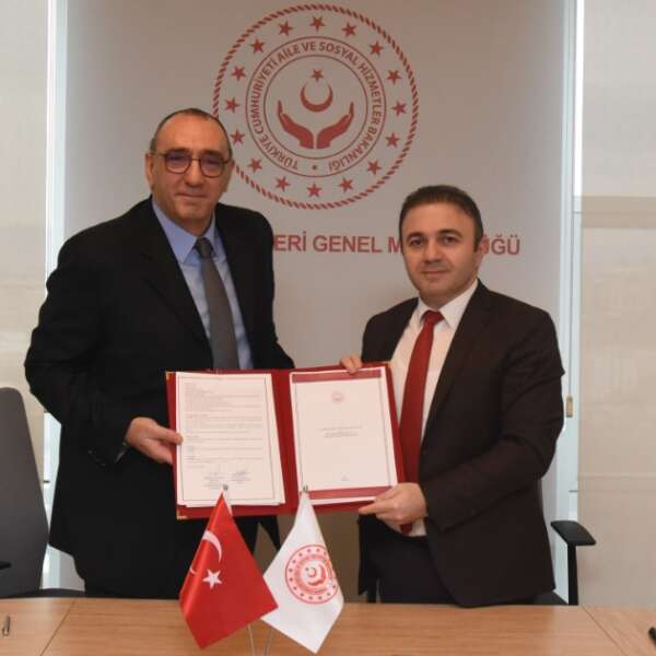 Erkmen Onbulak 9 DeFacto ile T.C. Aile ve Sosyal Hizmetler Bakanlığı protokol imzaladı