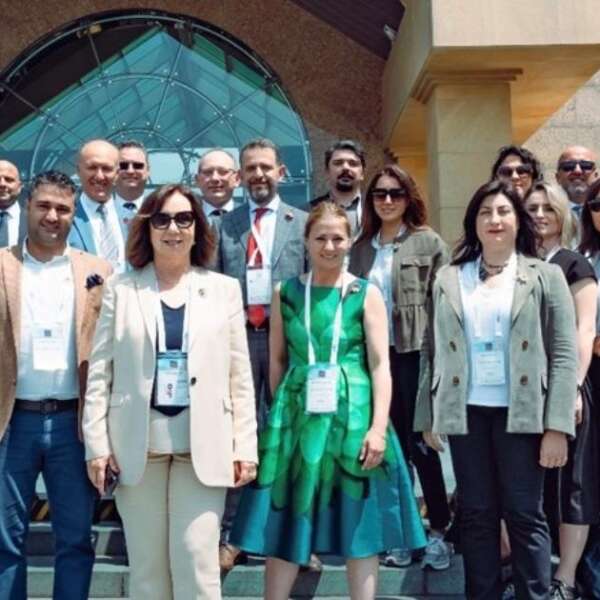 Erkmen Onbulak 11 ‘Kadın Erkek Eşittir’ diyen Tepe Emlak Yatırım, YANINDAYIZ Derneği’nin kurumsal üyeleri arasında yerini aldı