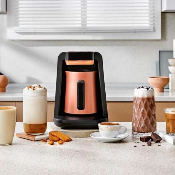 İlkay Keskin 5 Annelerle keyifli anların vazgeçilmez eşlikçisi OKKA’dan