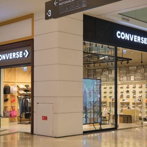 Erkmen Onbulak 6 Converse, İstanbul’daki ilk mağazasını Emaar AVM’de açtı !