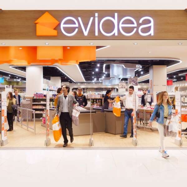 Erkmen Onbulak 13 Evidea, Tekira AVM’de açıldı