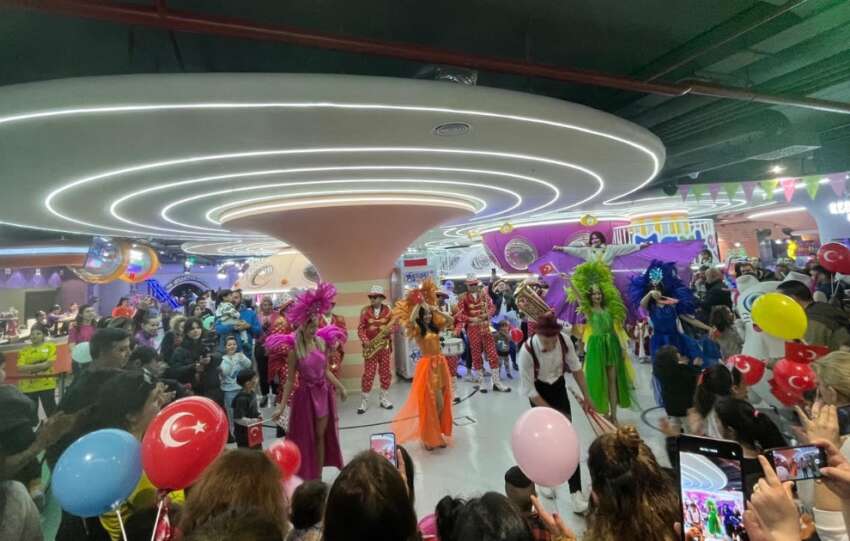 Max Level birinci yasini kutladi bayram coskusu zirveye ulasti