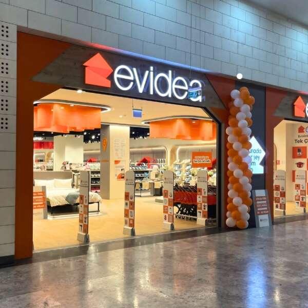 Mersin’de Evidea mağazası açıldı