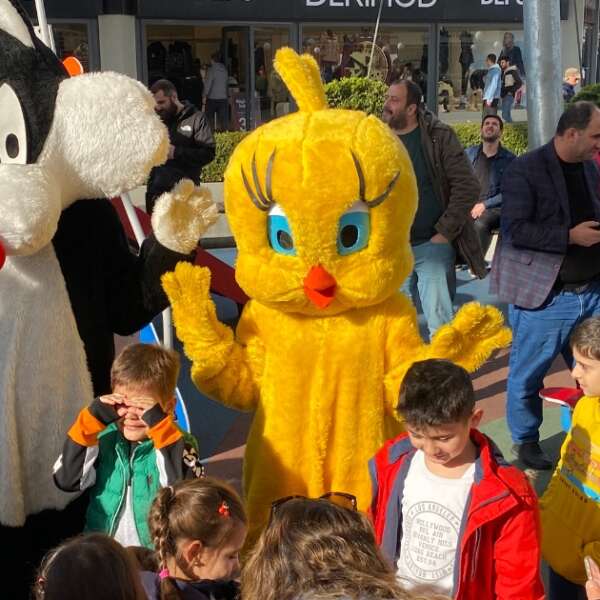 Erkmen Onbulak 8 Outlet Center İzmit’te çifte bayram