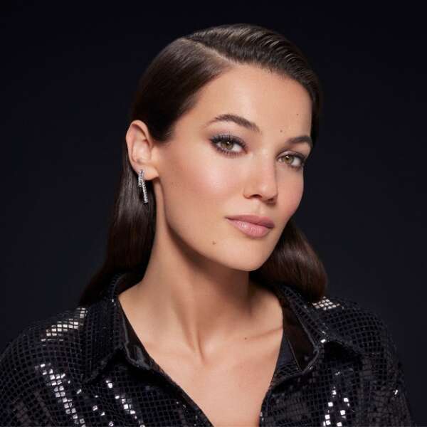 Pınar Deniz L’Oréal Paris ile makyajın etkileyici dünyasının kapılarını açıyor !