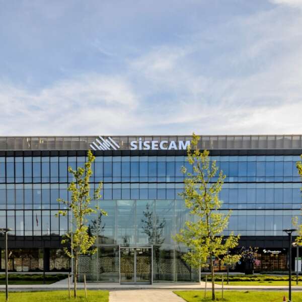 Erkmen Onbulak 5 Şişecam’a Best Awards’tan eğitim ve gelişim alanında ‘En İyi Kurum’ ödülü