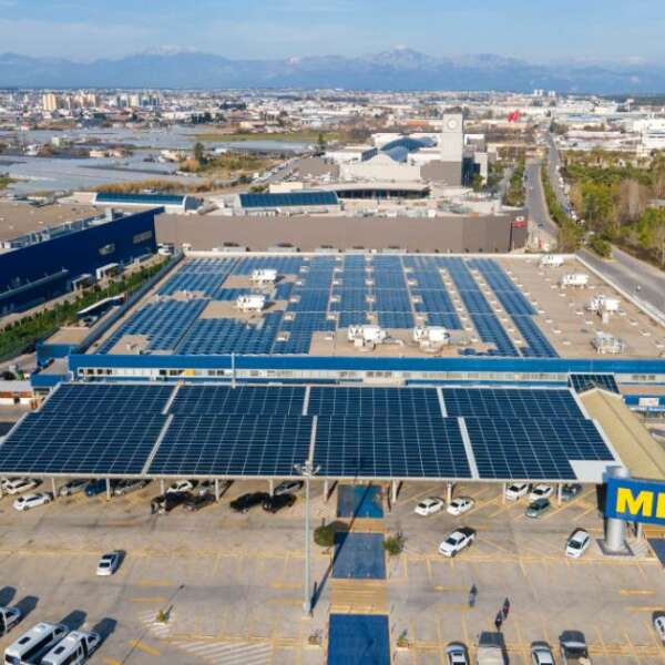 Metro Türkiye’den 30 mağazada 30 MW hedefiyle 500 milyon TL güneş enerjisi yatırımı
