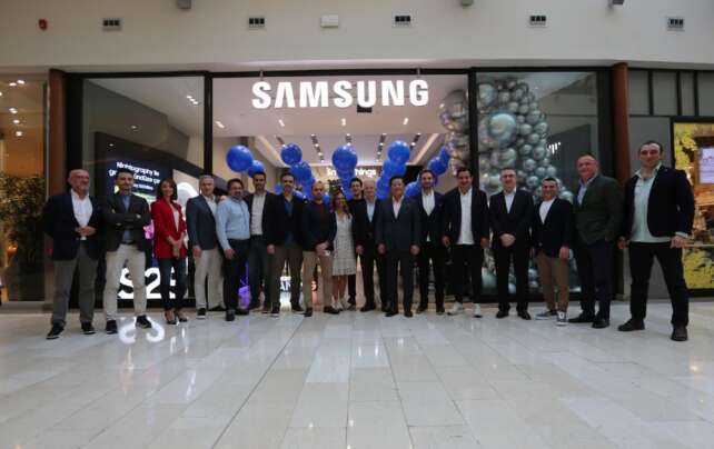 Samsungun tum urun gruplari ve deneyim alani Istanbul IstinyeParkta