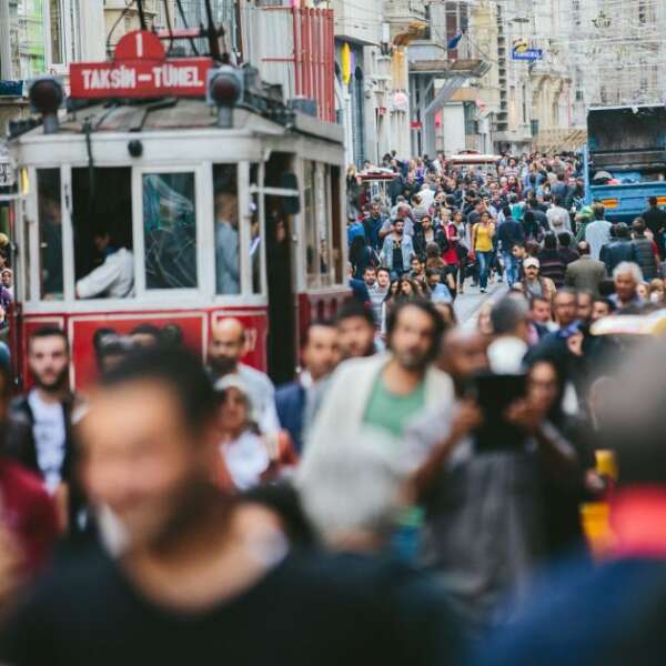 TÜİK, yılın ilk çeyreğine ilişkin işgücü istatistiklerini yayımladı