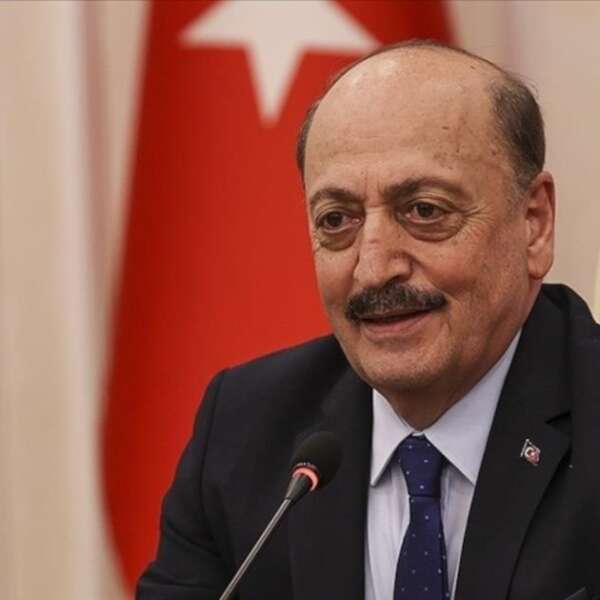 Vedat Bilgin, “Çalışma sürelerini daha insani şartlarda yeniden düzenlemek durumundayız”
