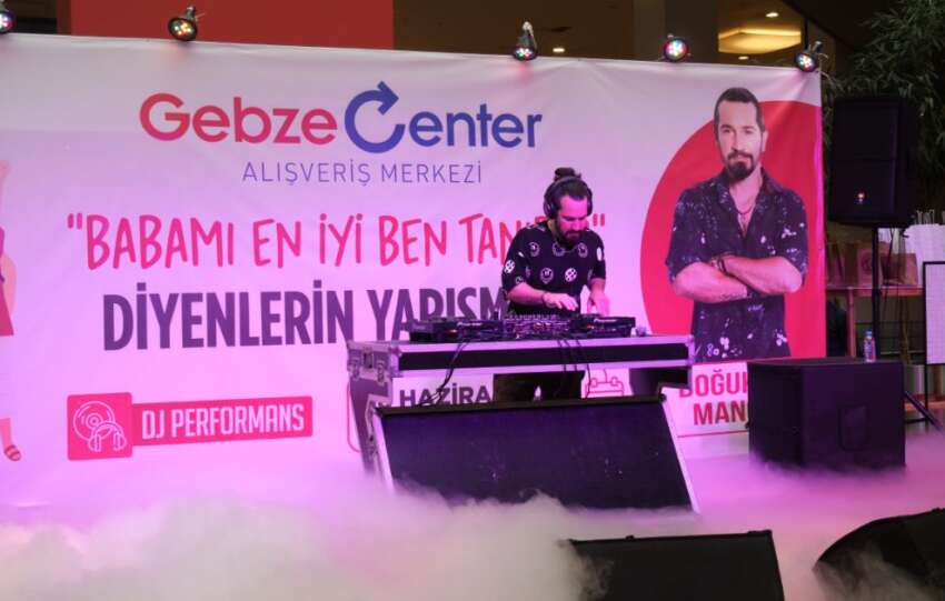 Gebze Center Babalar Gununu Dogukan Manco ile kutladi