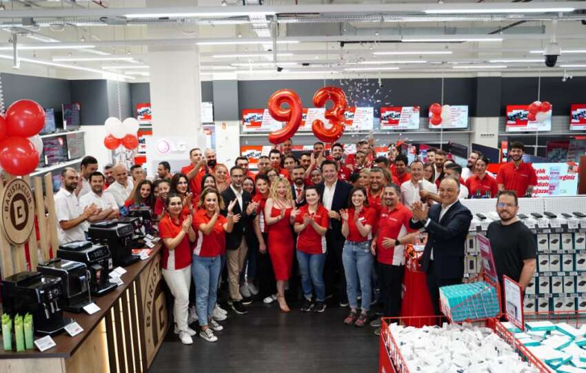 MediaMarkt MarkAntalyada magaza acti