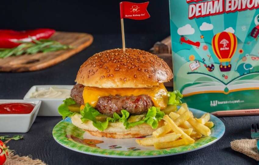 Bursa Kebap Evi yaz tatilinde cocuklara lezzet soleni yasatiyor