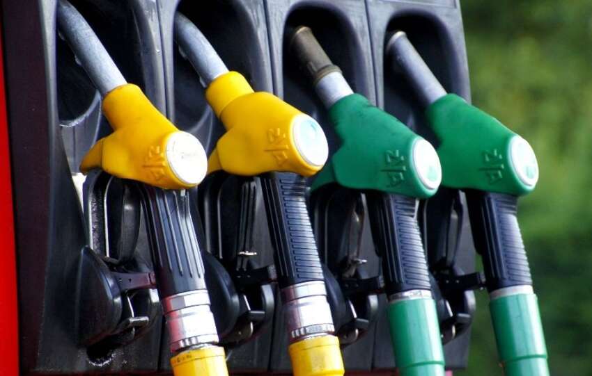 Akaryakitta zam yagmuru devam ediyor