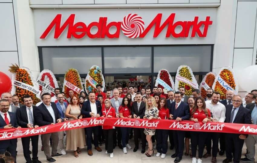 MediaMarktin yeni magazasi Inegolde acildi