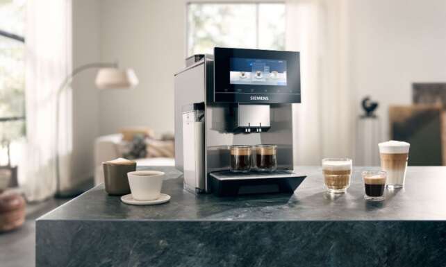 Siemens EQ900 kahve keyfini 29 farkli kahve secenegiyle evinize tasiyor