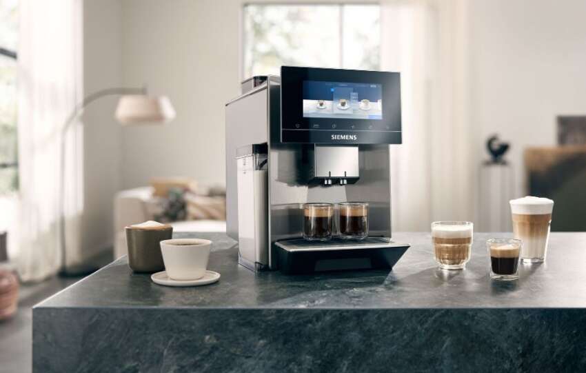 Siemens EQ900 kahve keyfini 29 farkli kahve secenegiyle evinize tasiyor