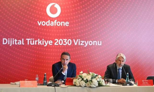 Vodafonedan Cumhuriyetin 100. yilinda Dijital Turkiye raporu