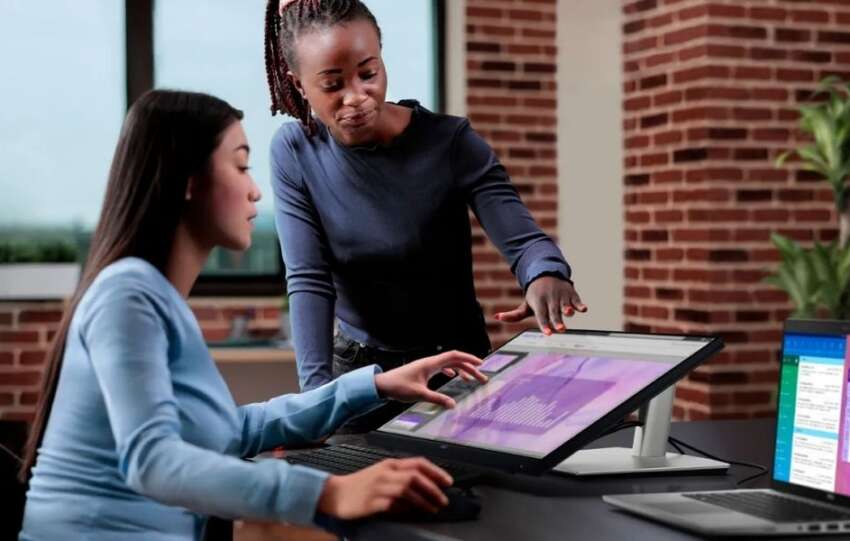 Dellin Yeni Dokunmatik Monitoru Dell 24 Touch USB C Hub