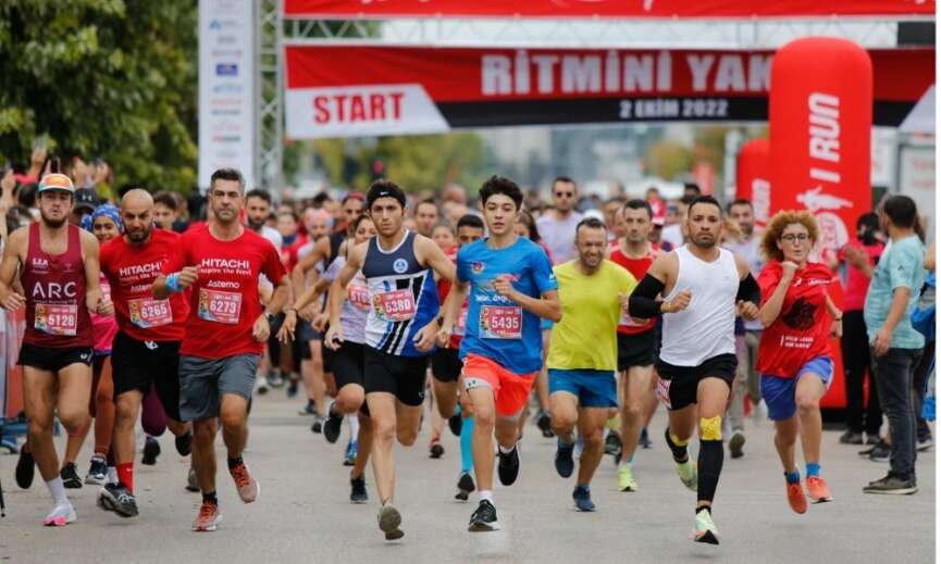 Eker I Run 10. yilinda basariya eglenceye ve iyiliklere kosuyor