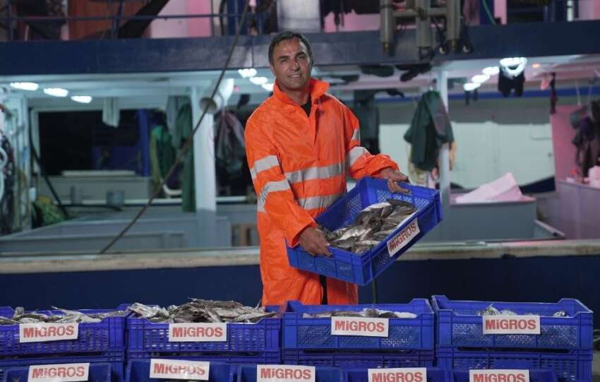 Migros Turkiyenin dort bir yanindaki magazalarinda taptaze balik soleni sunuyor