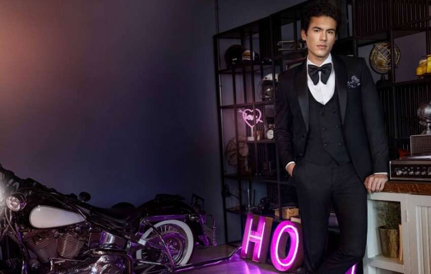 Sonbahar davetlerinin vazgecilmezi Kigili Smokin