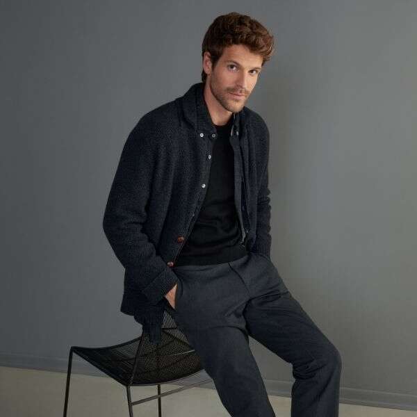 Halil İbrahim Zeytin 10 YARGICI erkek koleksiyonu ile şehir stiline zamansız bir dokunuş