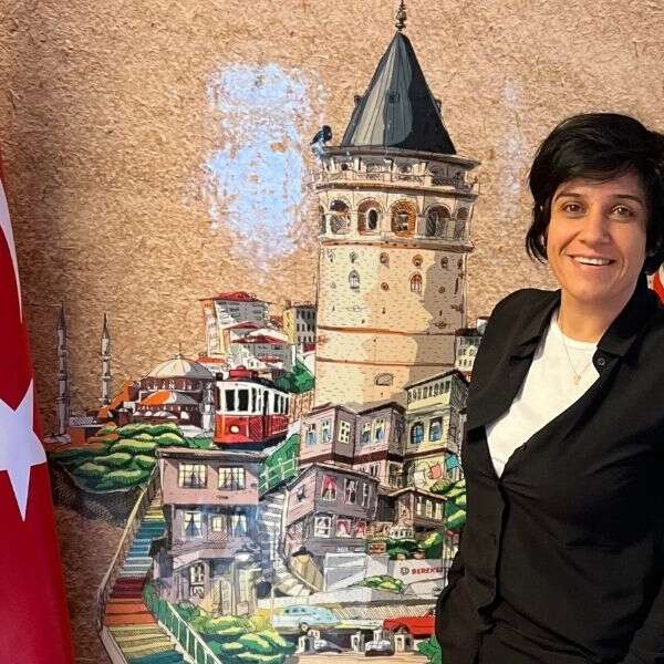 Bereket Döner’e taze kan: Pazarlama İletişimi Müdürlüğü’ne Nihan İnal getirildi