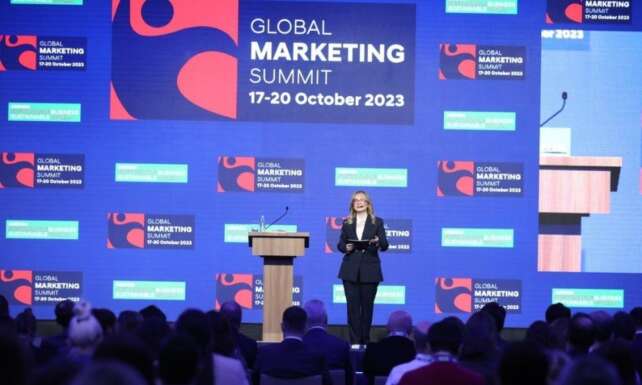 Global Marketing Summit 2023 dev bir katilimla basladi