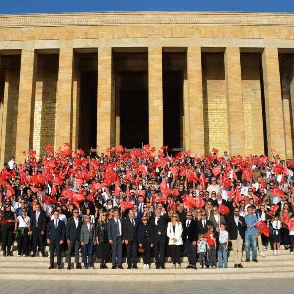 Başak Aktürk 5 Türkiye’nin markaları Anıtkabir’de Atatürk’ün manevi huzurunda buluştu