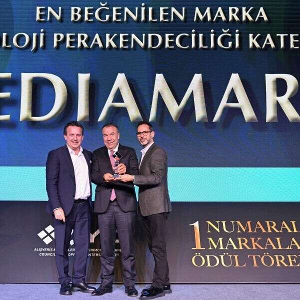 MediaMarkt, 1 Numaralı Markalar Ödül Töreni’nde “En Beğenilen Teknoloji Perakendeciliği” ödülünü aldı