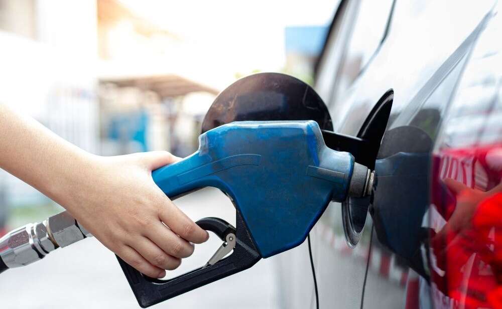 Akaryakit sektorunde buyuk satin alma