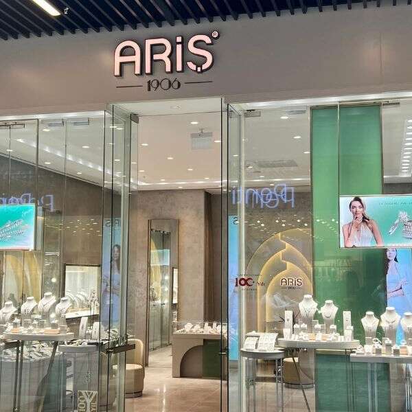 Ariş Pırlanta Bursa’daki üçüncü mağazasını Downtown AVM’de açtı