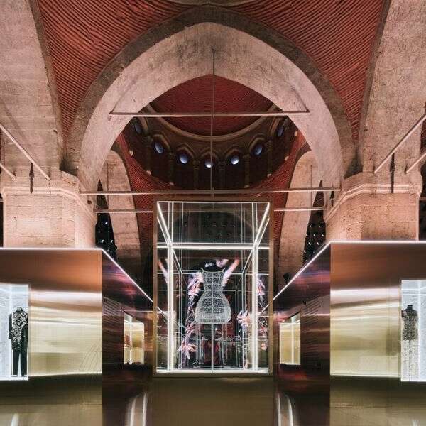 Beymen’in Golden Opulence Sergisi dünya modasının gündeminde