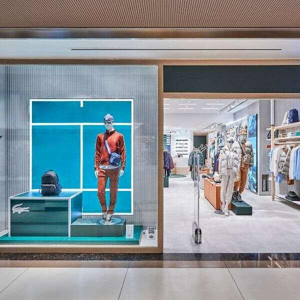 Lacoste, İstanbul’da iki çarpıcı mağaza açılışıyla sizi bekliyor
