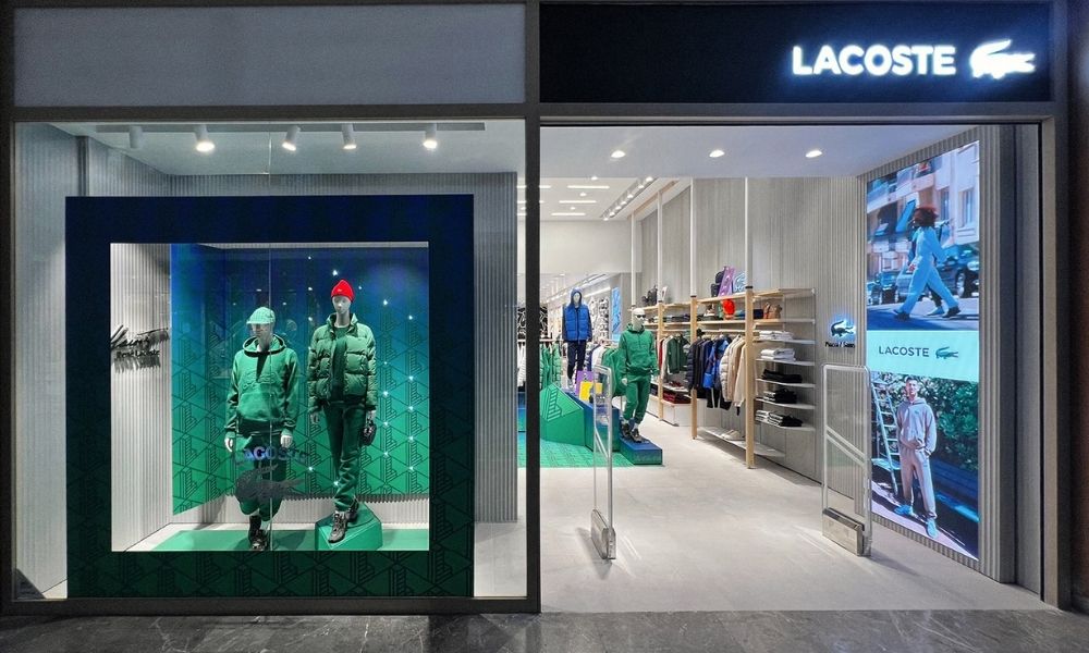 Lacoste, Samsun Piazza AVM’de yenilenen mağazasıyla zarafeti ve stili buluşturuyor