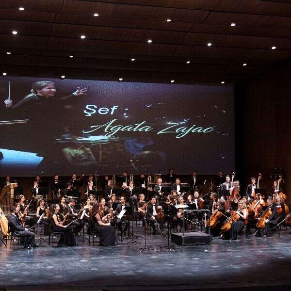 Siemens Türkiye Senfoni Orkestrası’dan ilk konser: “100. yıl Cumhuriyet Operası”