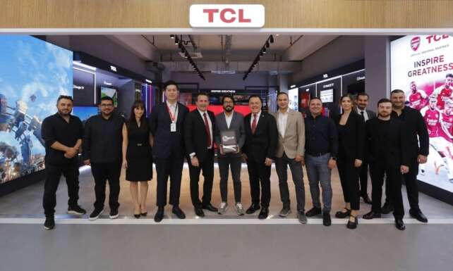 TCLin Turkiyedeki ilk magazasi Marmara Parkta acildi