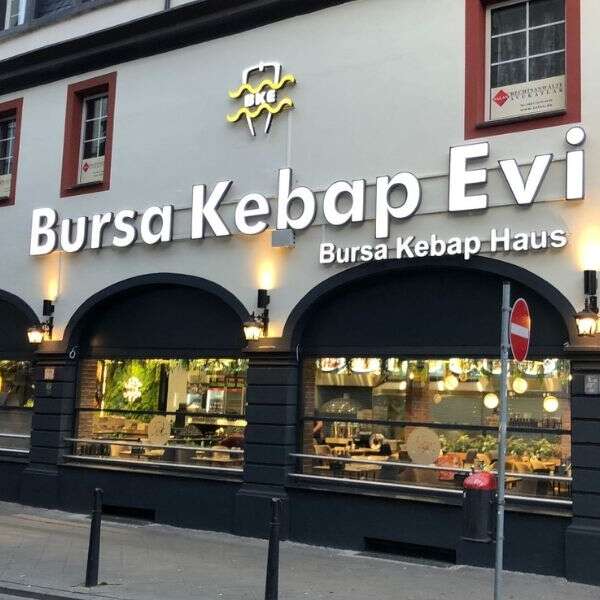 Bursa Kebap Evi “2022 Yılı Hizmet İhracatı Şampiyonları” arasında yerini aldı