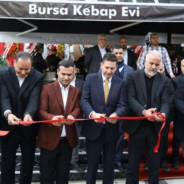 Bursa Kebap Evi Şanlıurfa’da üçüncü şubesini Emniyet Caddesi’nde açtı