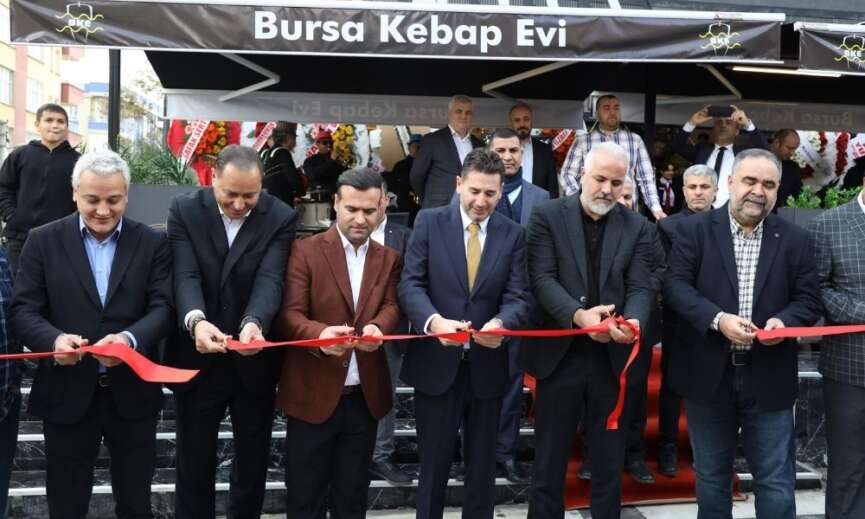 Bursa Kebap Evi Sanliurfada ucuncu subesini Emniyet Caddesinde acti