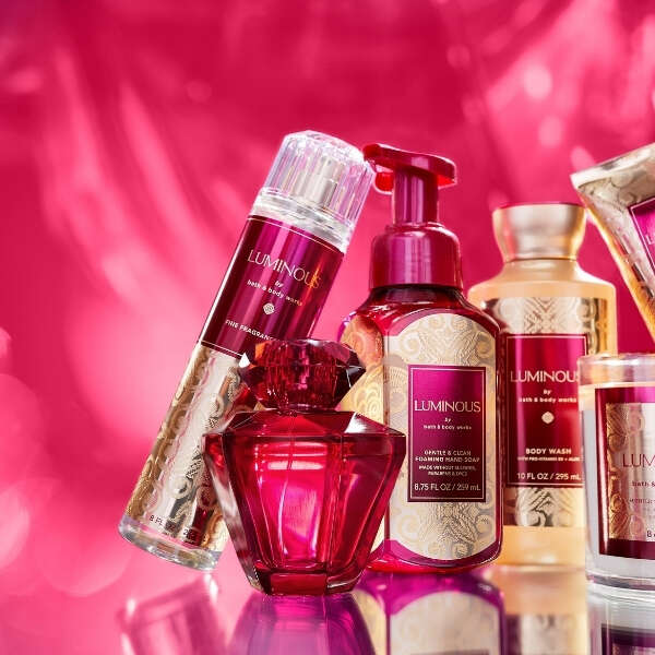 Bath & Body Works’ün Işıltılı, Çekici ve Lüks’ kokusu luminous ile ışığını yansıt
