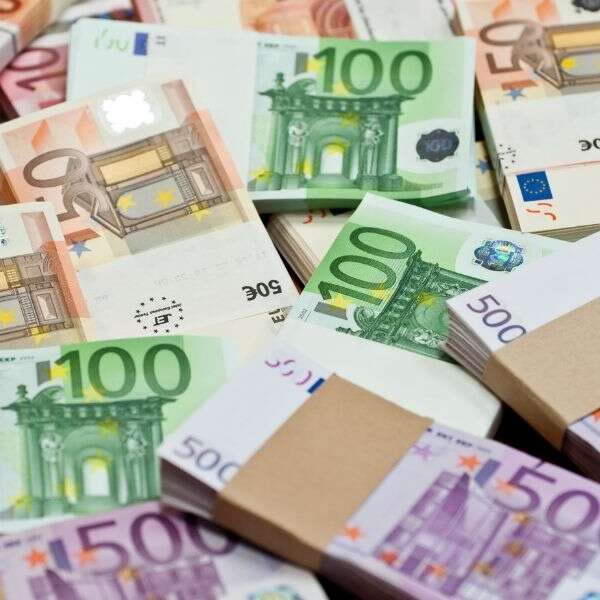 Euro Bölgesi’nde Enflasyon Düşüyor