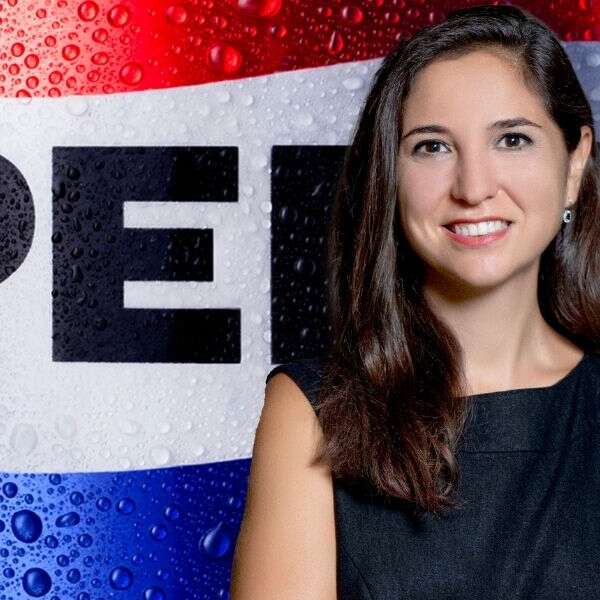 Pepsi’nin 14 yıl sonra ilk kez değişen görsel kimliği, dünyanın en ikonik noktalarında yerini aldı