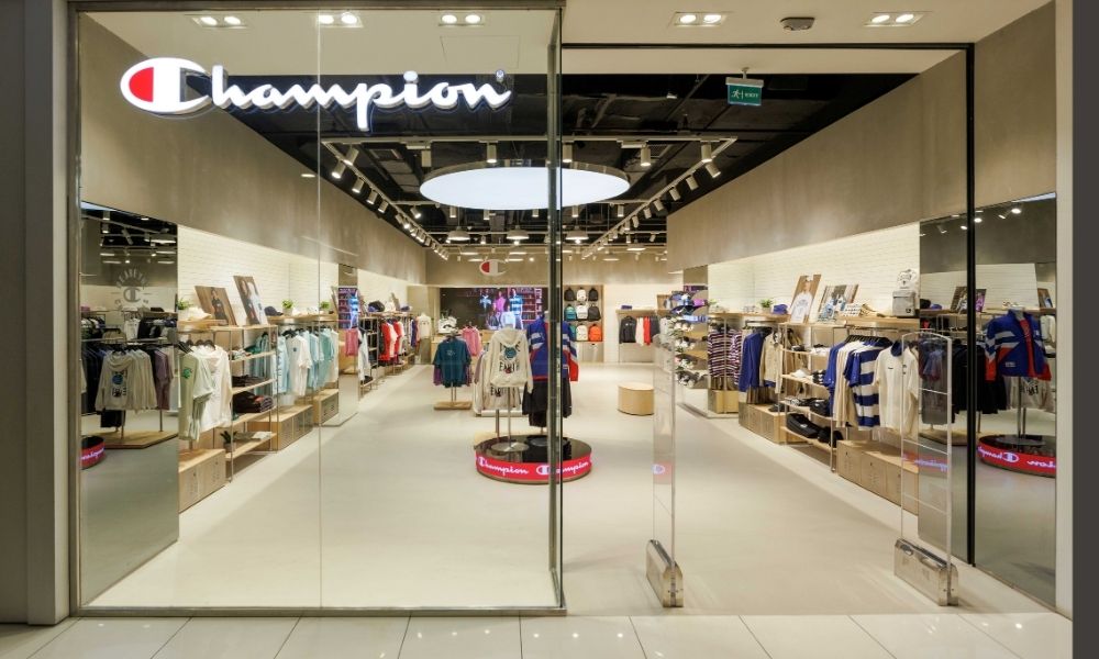 Champion’in Türkiye’deki ilk mağazası akasya’da açıldı