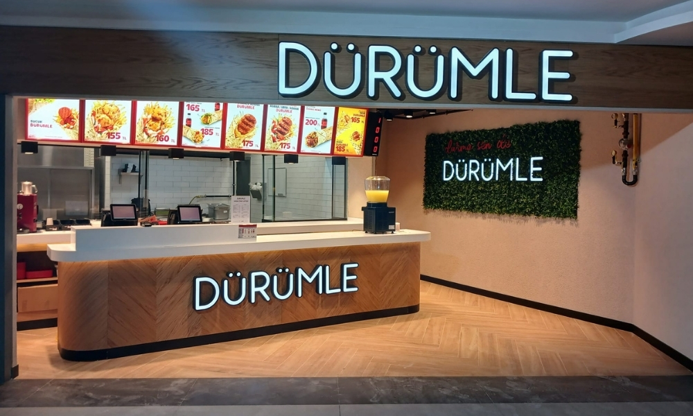 Dürümle İstanbul Akdeniz Park’ta yeni restoranını açtı