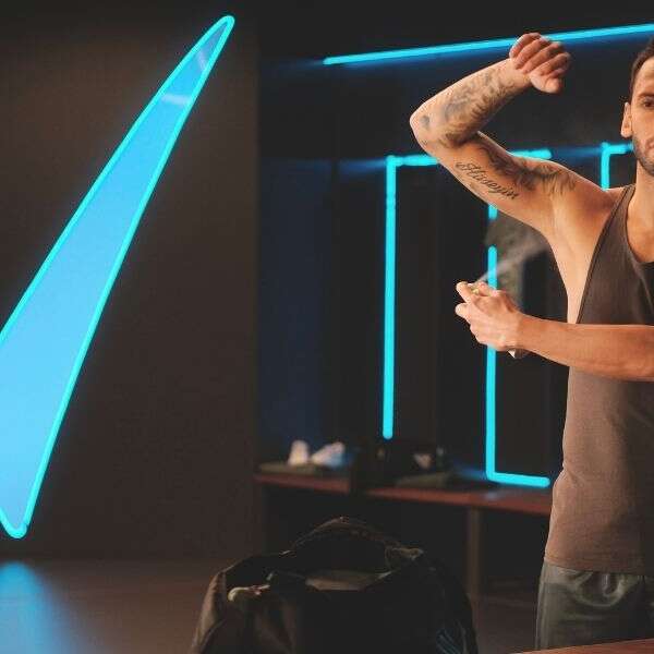 Hakan Çalhanoğlu Rexona’nın yeni kampanya yüzü oldu