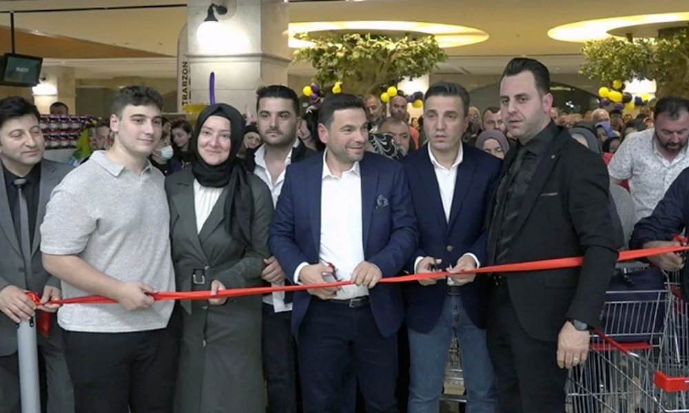 Trabzon Gross Market izdihamla açıldı